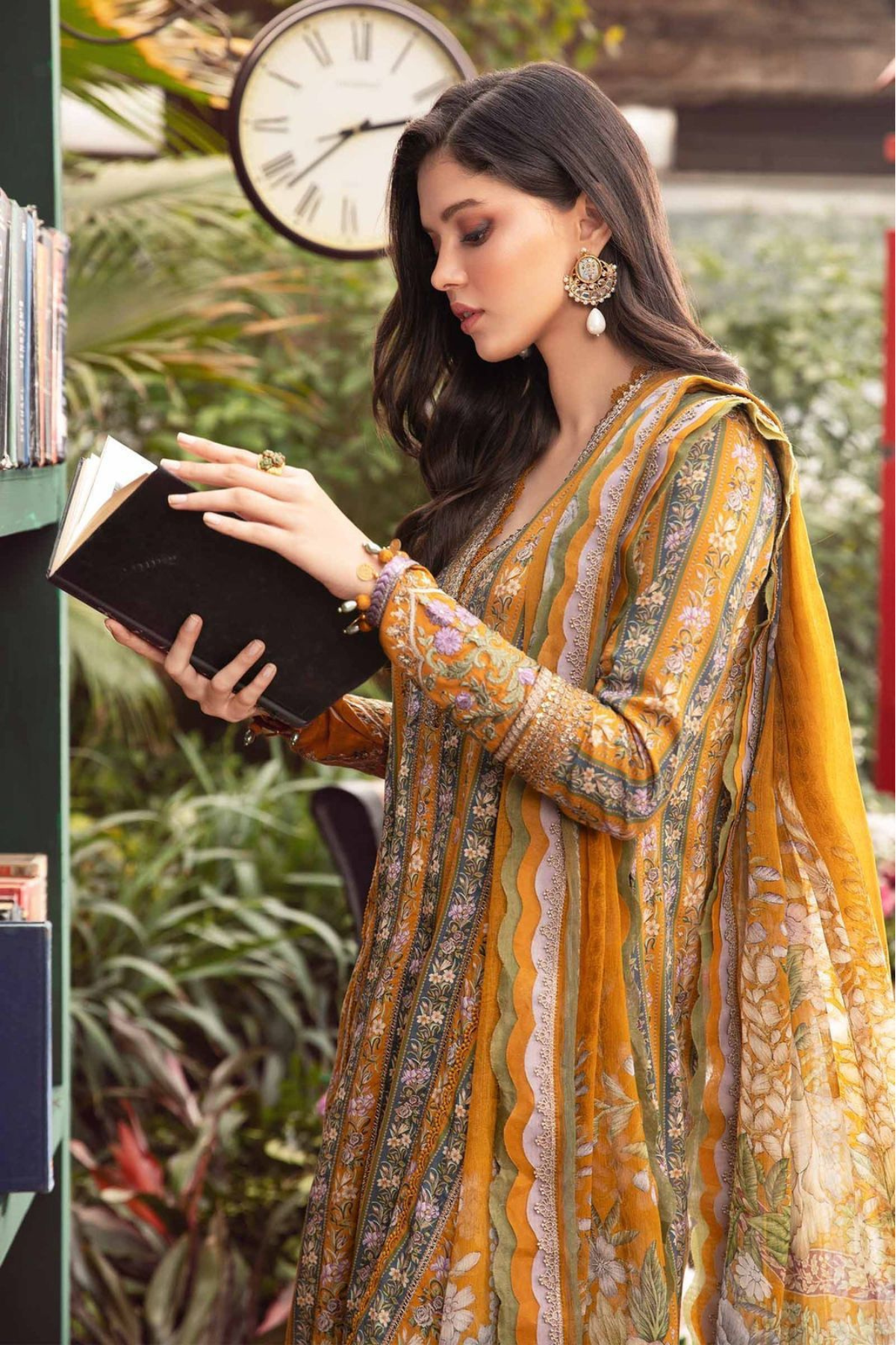 EMBROIDERED 3PC LAWN EMBROIDERED DRESS WITH CHIFFON EMBROIDERED DUPATTA IR-1006