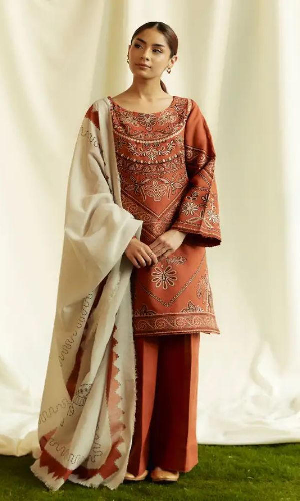 Dhanak 3pc unstitched heavy embroidered suit