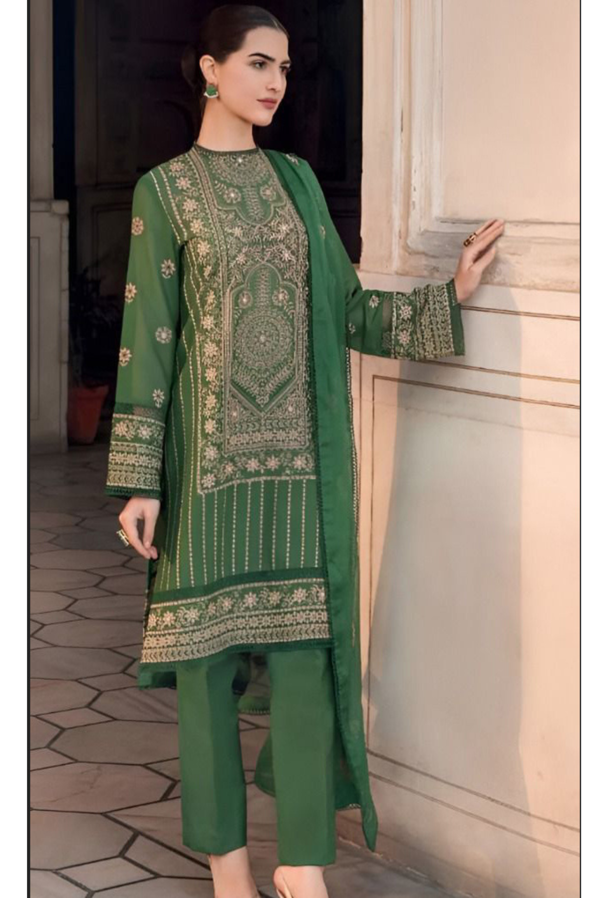 EMBROIDERED 3PC LAWN EMBROIDERED DRESS WITH CHIFFON EMBROIDERED DUPATTA  IR-231