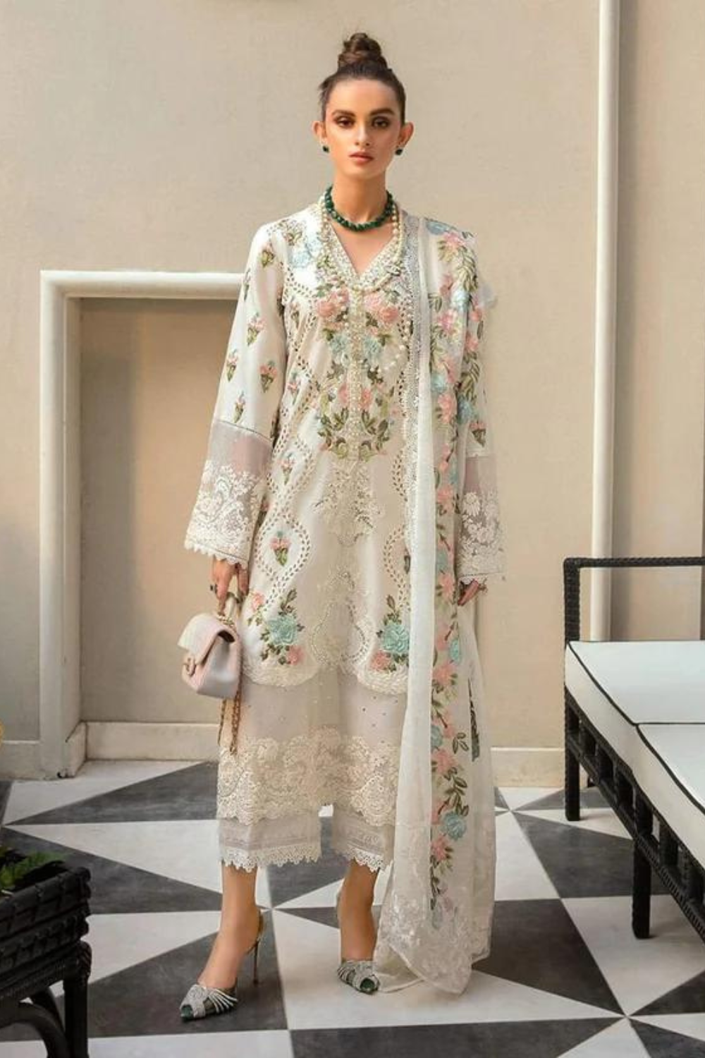 3PC Embroidered IR0073