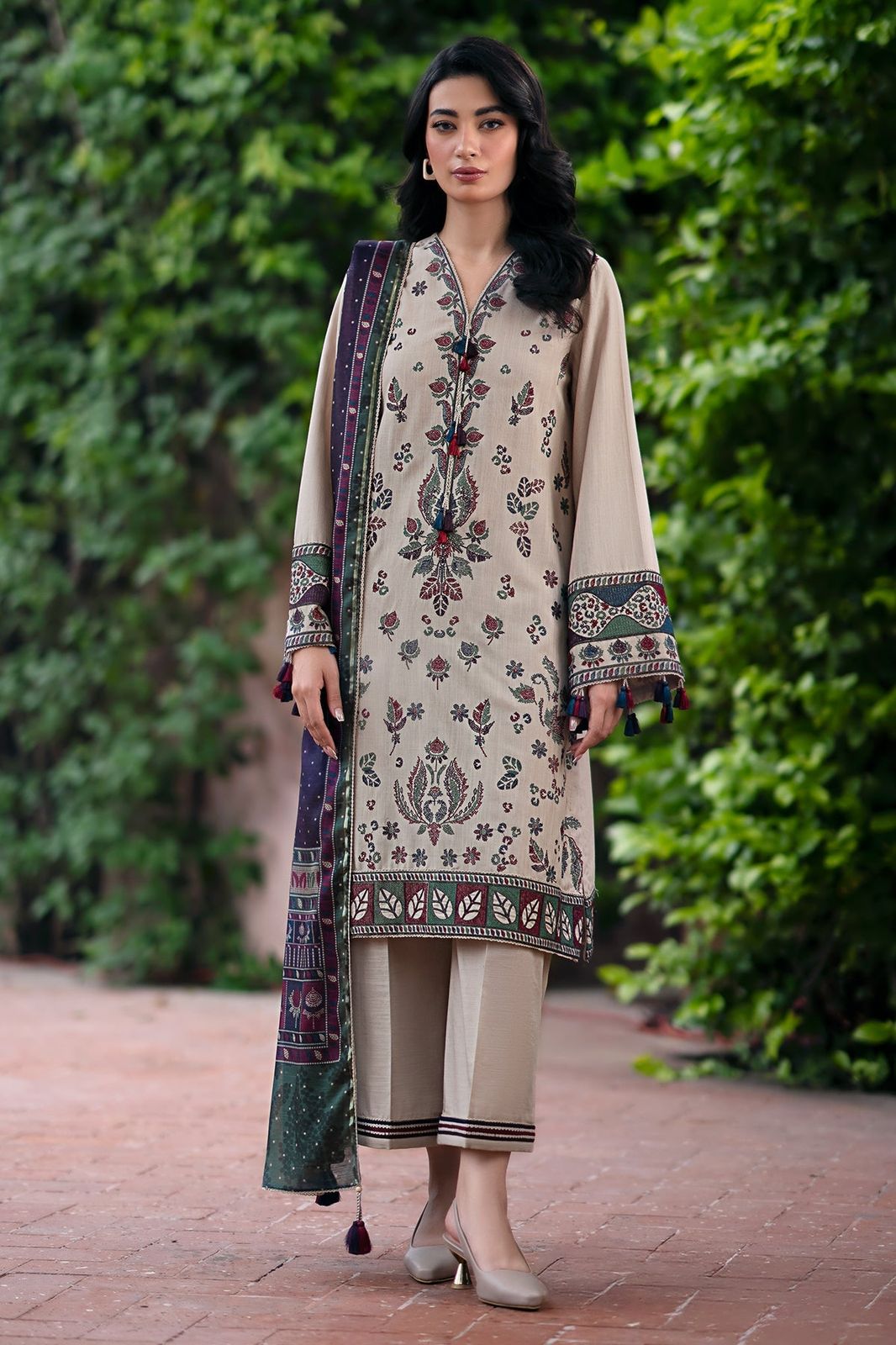 3PC Embroidered IR0040