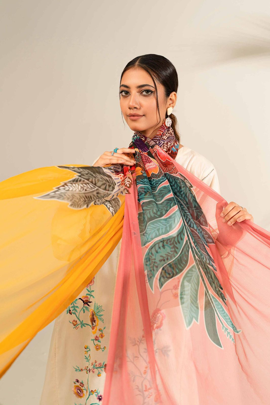 3PC Embroidered IR0031